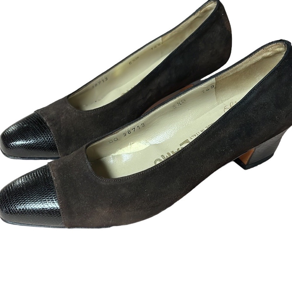 Salvatore Ferragamo Closed Toe Suede Slip-on Pumps vintage size 5.5
